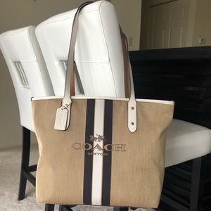 COACH Horse & Carriage Jac City Tote